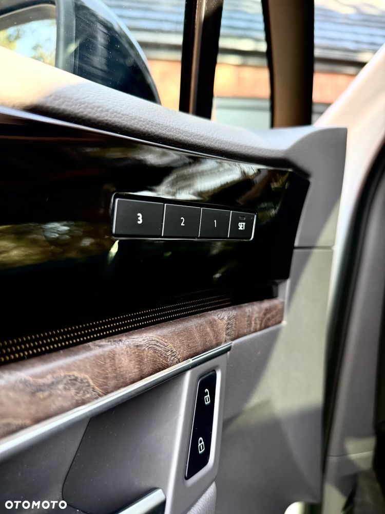 Volkswagen Touareg 3.0 V6 TDI SCR 4Mot R-Line - 13