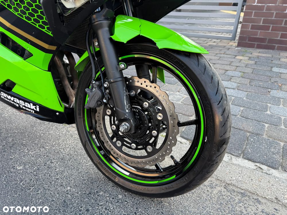 Kawasaki Ninja 400 - 18