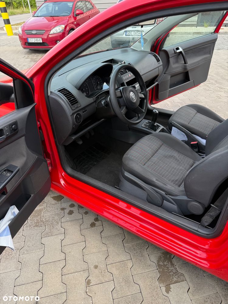 Volkswagen Polo 1.4 16V Sportline - 16