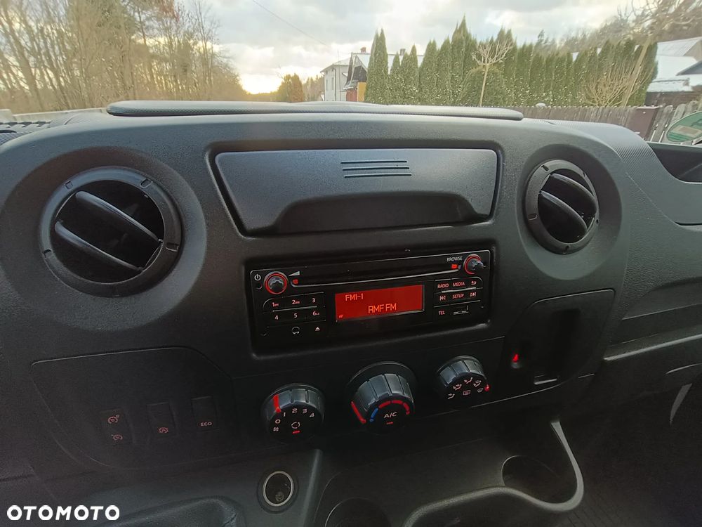 Renault Master - 15