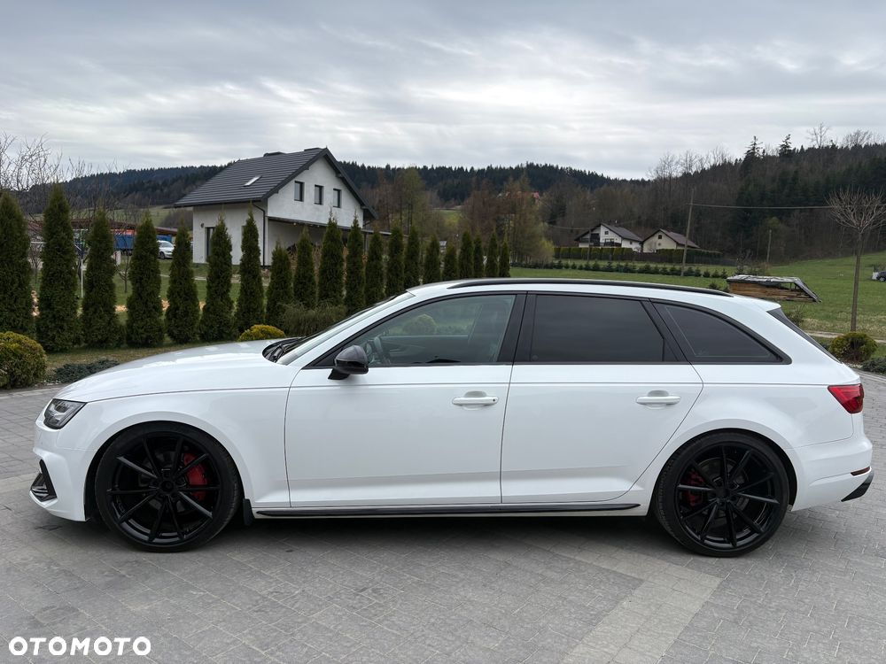 Audi A4 Avant 2.0 TDI ultra sport - 3