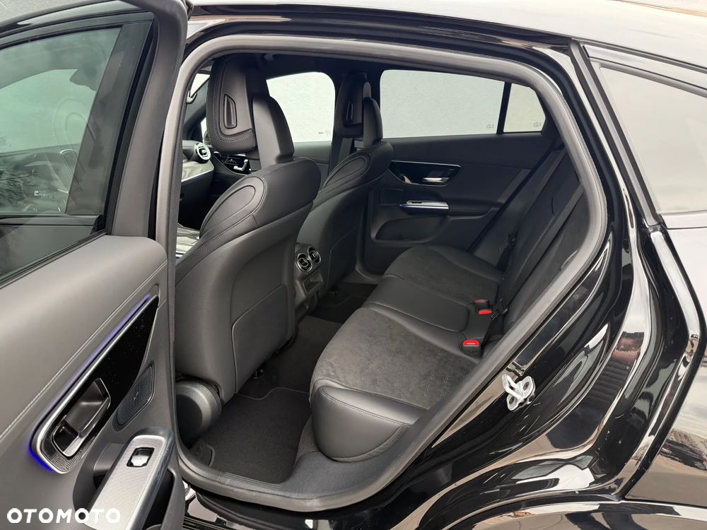 Mercedes-Benz GLC Coupe 300 d mHEV 4-Matic AMG Line - 8
