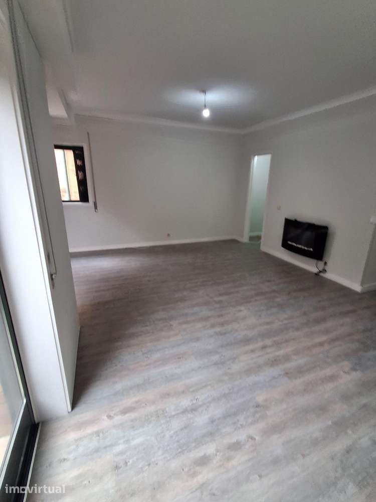 Apartamento T1+1 renovado em Matosinhos Sul - Grande imagem: 5/32