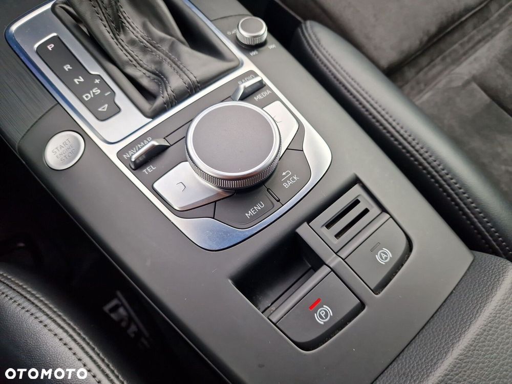 Audi A3 Sportback 35 TFSI S tronic - 17