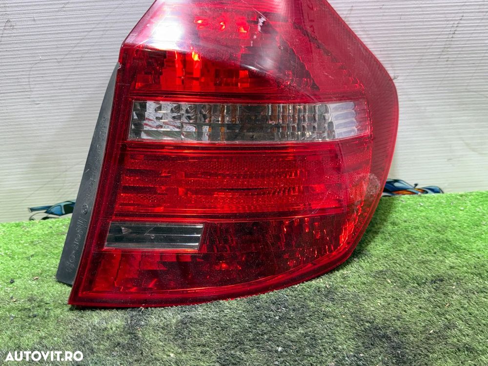 STOP TRIPLA ARIPA SPATE DREAPTA BMW 118D M SERIA 1 E87 LCI 2.0 DIESEL 2009 COD OEM 63217164956 / 7164956 - 2