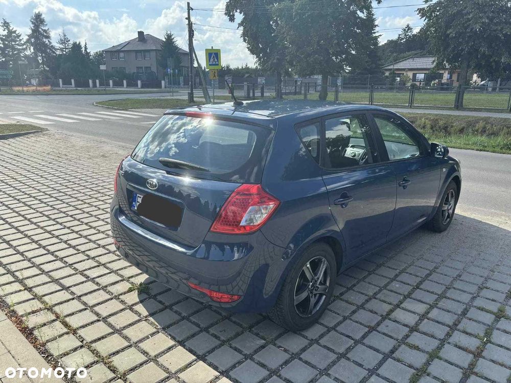 Kia Ceed - 5