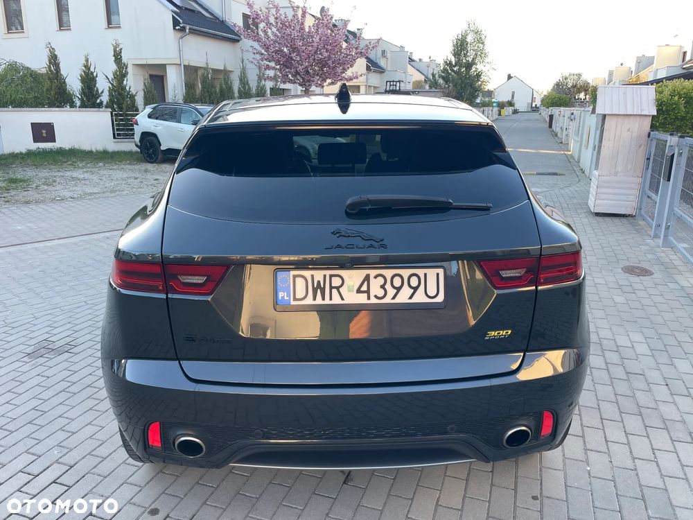 Jaguar E-Pace 2.0 P300 mHEV AWD 300 Sport - 6
