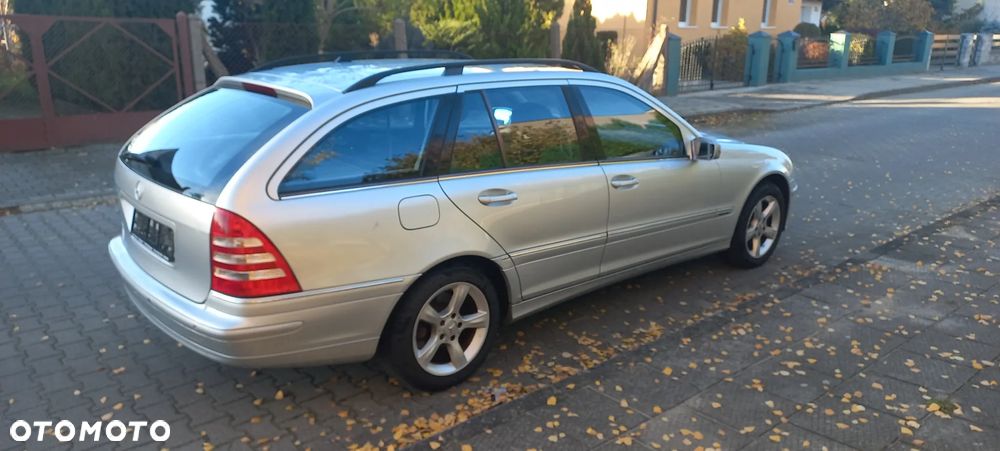 Mercedes-Benz Klasa C 180 T Kompressor Avantgarde - 6