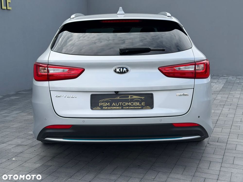 Kia Optima Plug-in Hybrid - 8