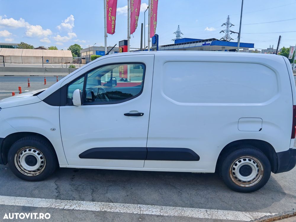 Opel Combo 1.5 L1H1 Start/Stop Enjoy - 2