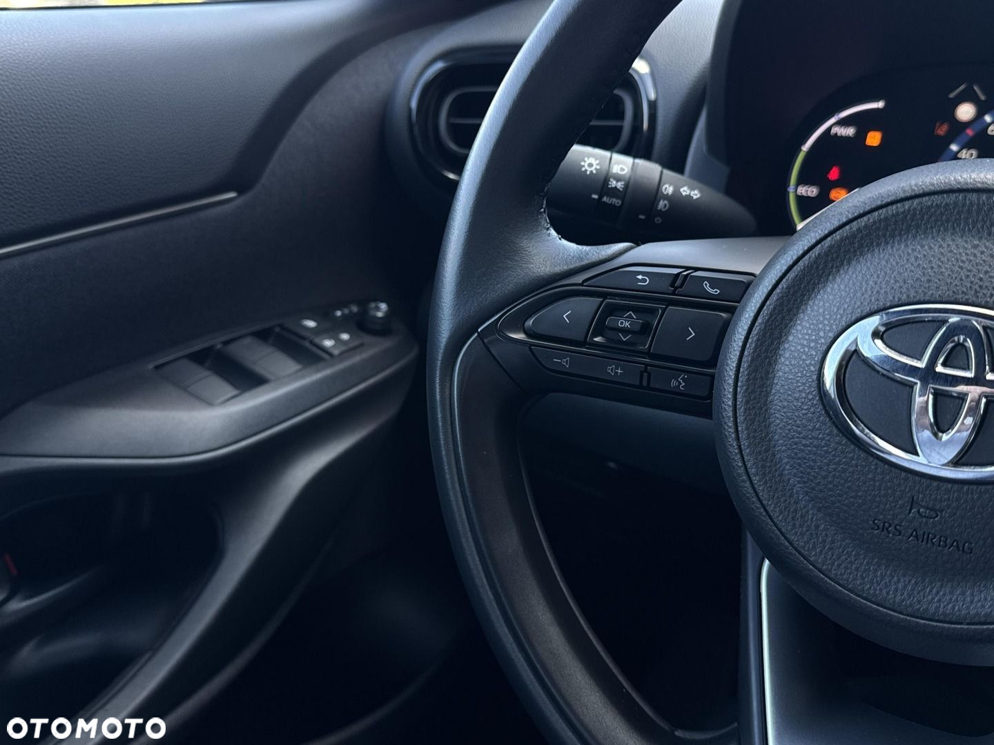 Toyota Yaris Cross - 16