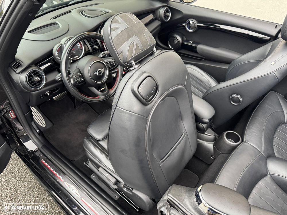 MINI Cabrio John Cooper Works Auto Desportiva - 43
