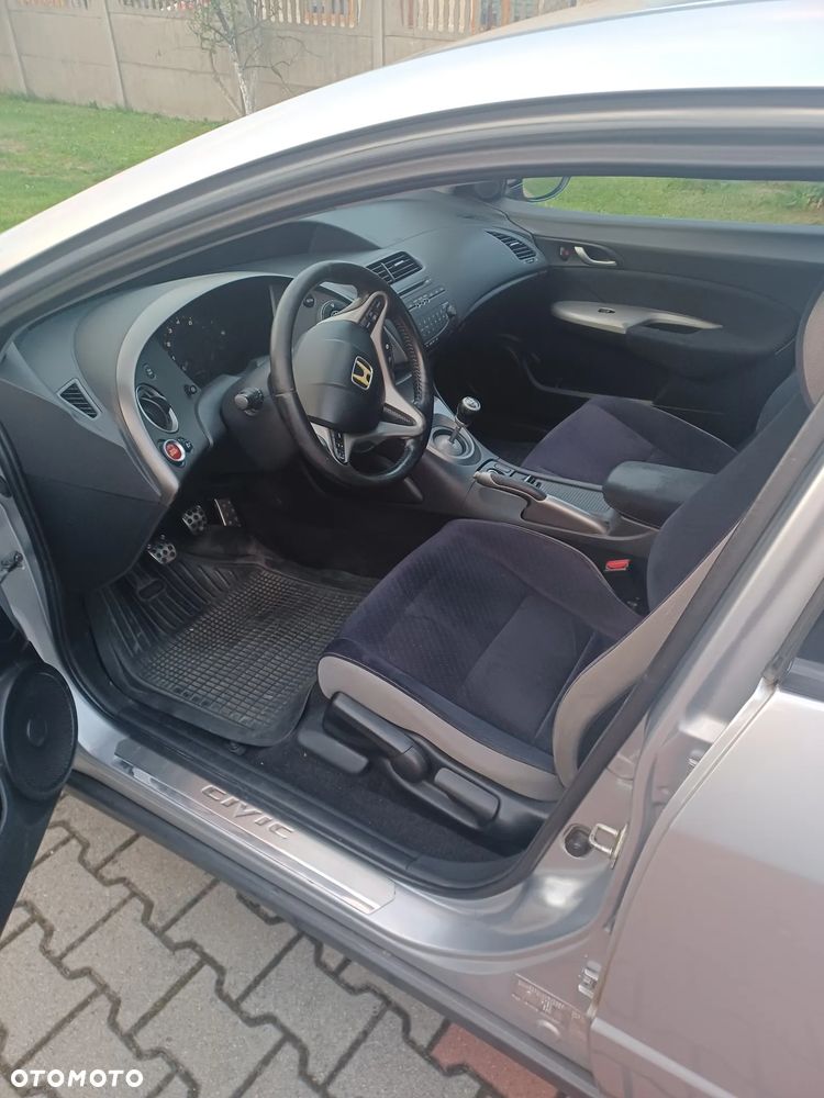 Honda Civic 1.8i-VTEC Comfort - 9