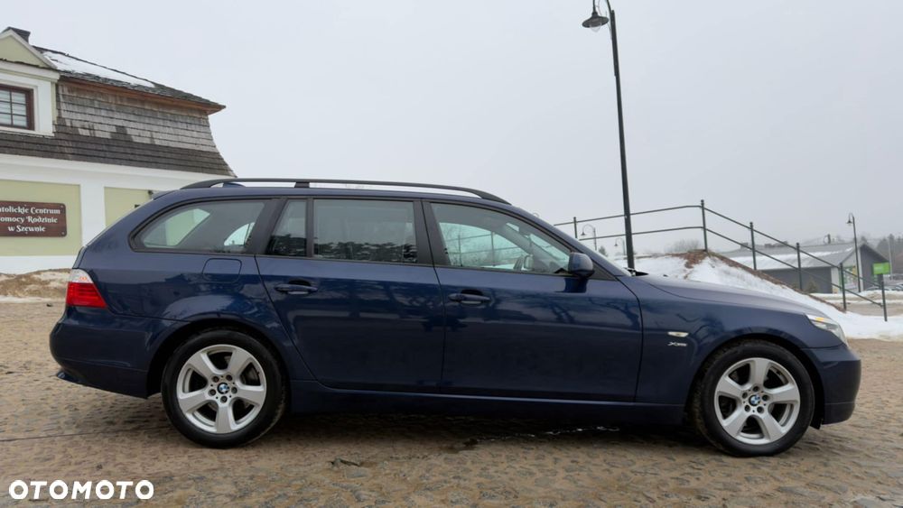 BMW Seria 5 525d - 5