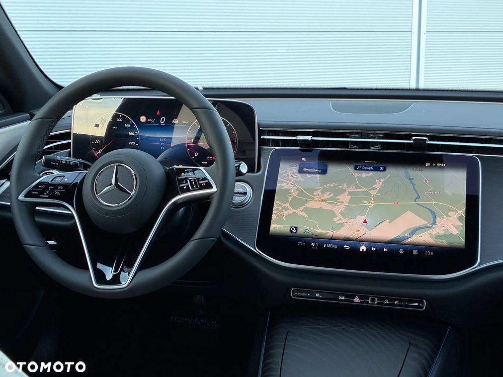 Mercedes-Benz Klasa E 200 d mHEV AMG 9G-Tronic - 8