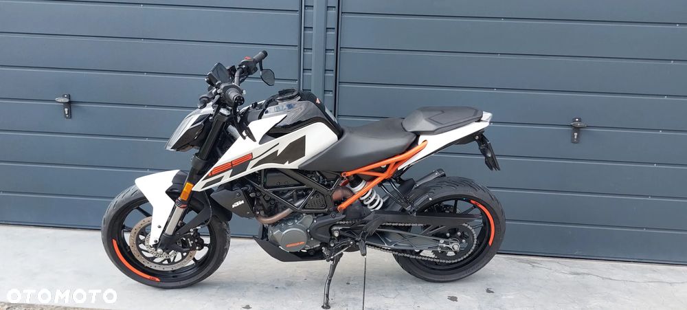 KTM Duke 125 - 19