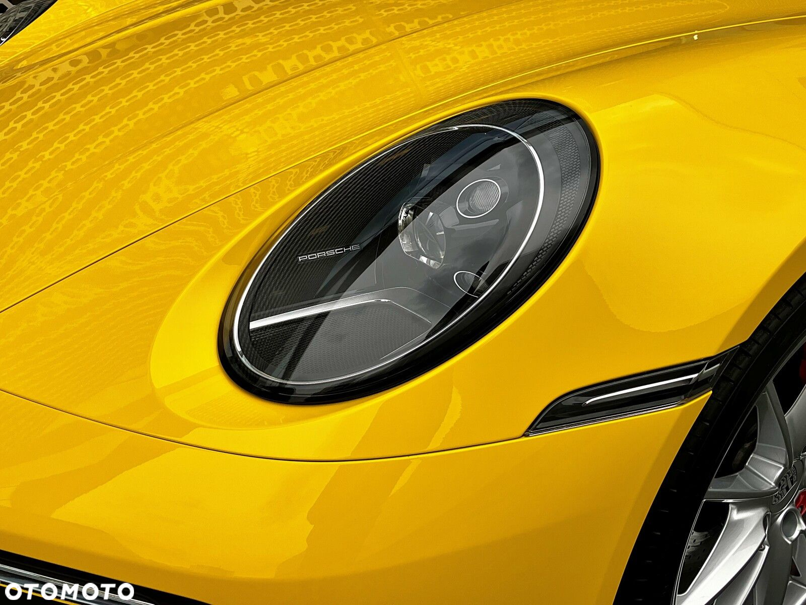 Porsche 911 Targa 4S - 9