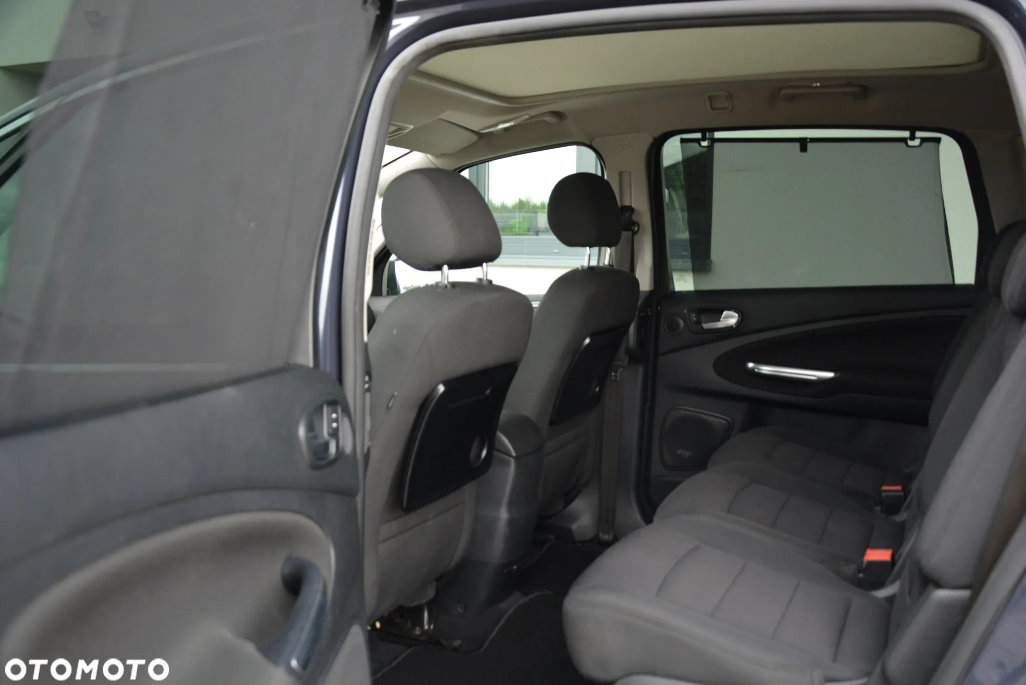 Ford S-Max - 27