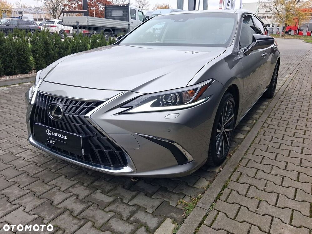 Lexus ES 300h Business Edition - 28