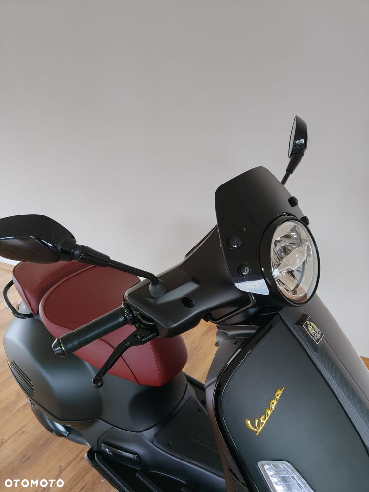 Piaggio Vespa - 18
