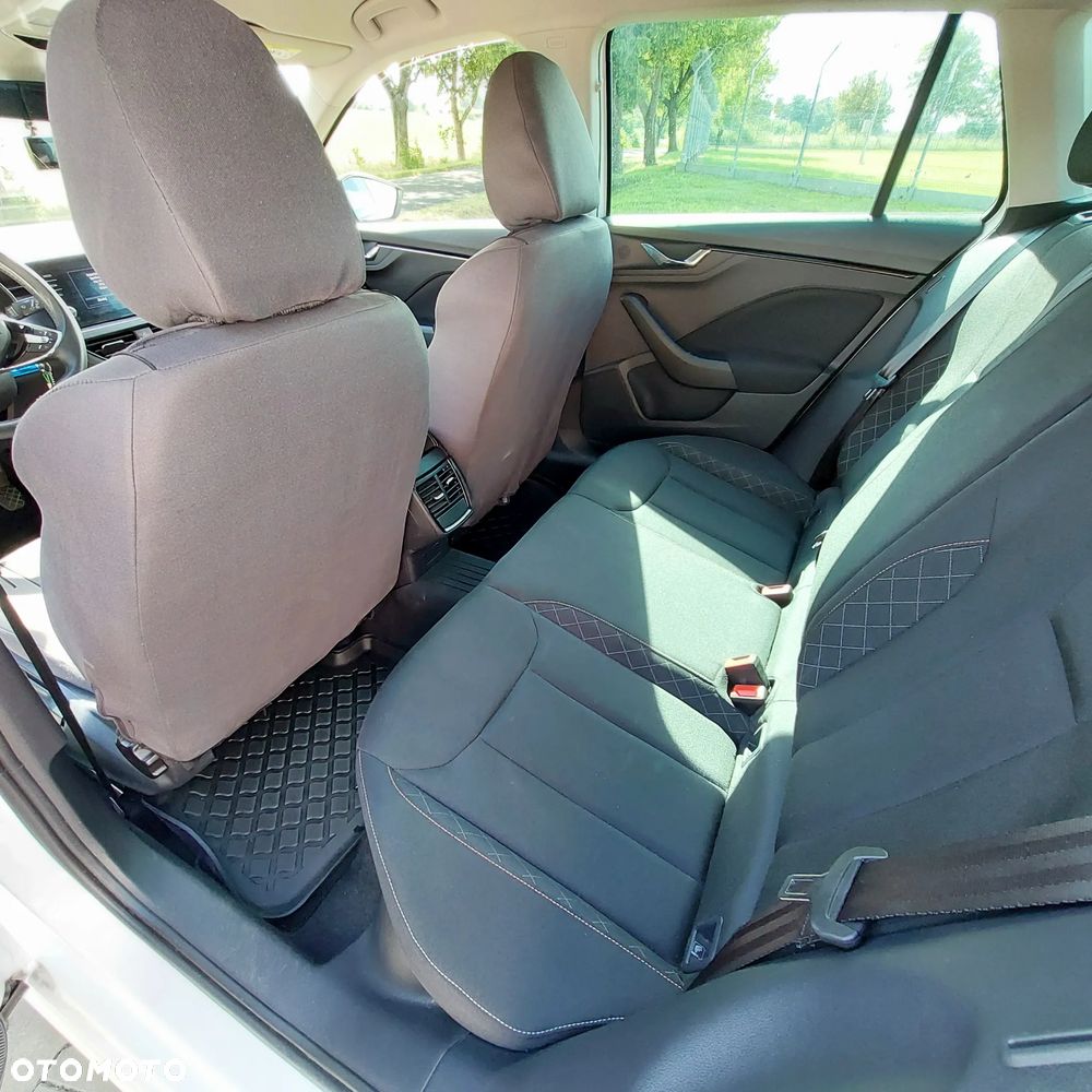 Skoda Kamiq 1.5 TSI Ambition - 6