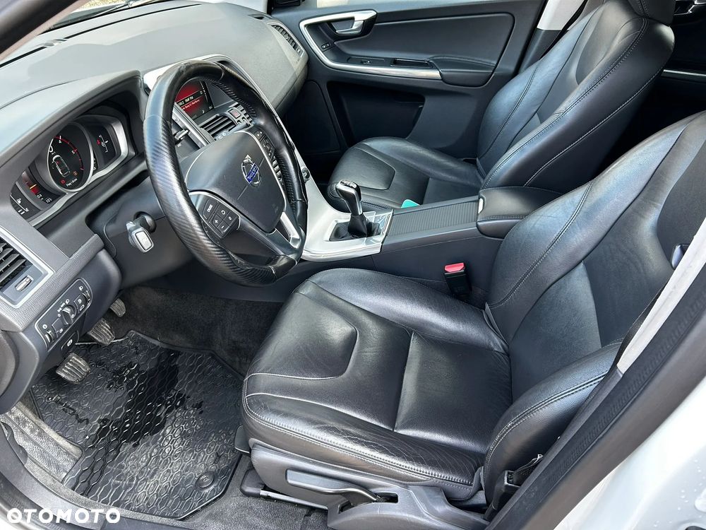 Volvo XC 60 D4 Summum - 12