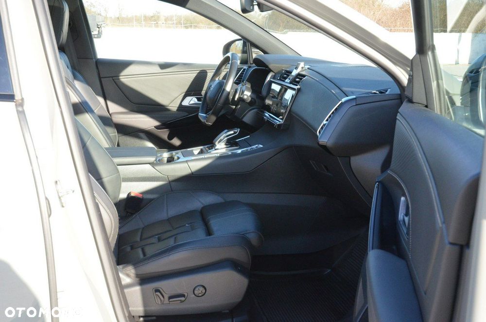 DS Automobiles DS 7 Crossback 1.6 E-Tense 4x4 So Chic - 37