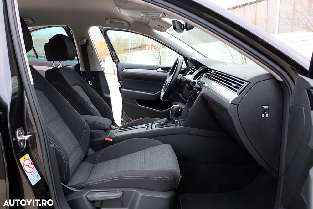 Volkswagen Passat 2.0 TDI SCR DSG Elegance - 13