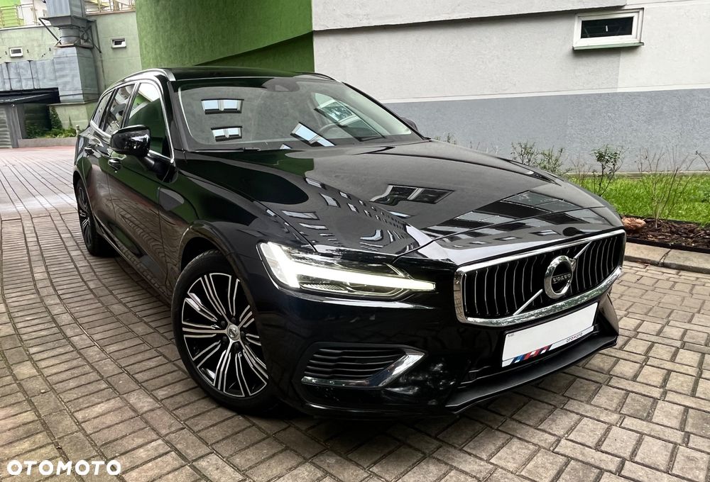 Volvo V60 T6 AWD Plug-In Hybrid Inscription Expression - 2