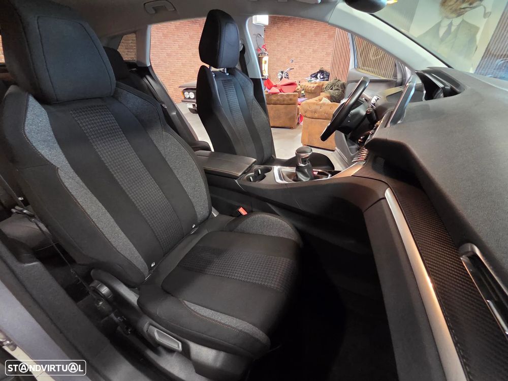 Peugeot 3008 1.5 BlueHDi Active - 5