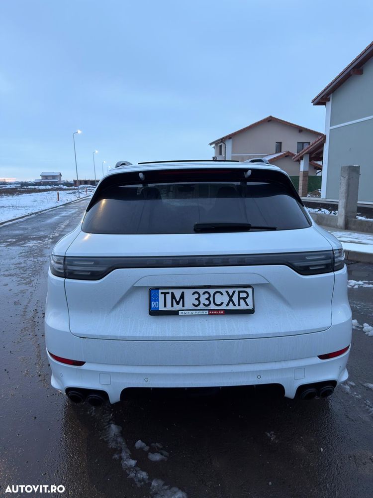 Porsche Cayenne E-Hybrid Tiptronic S - 2