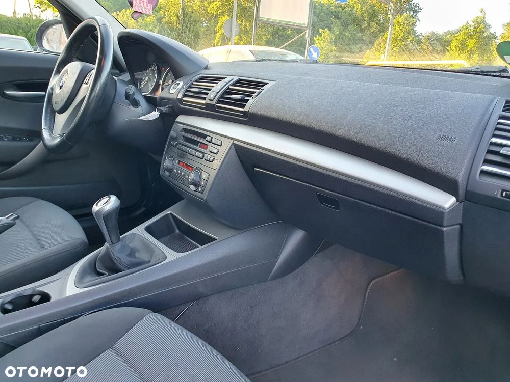 BMW Seria 1 - 24
