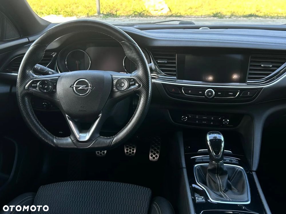 Opel Insignia - 19