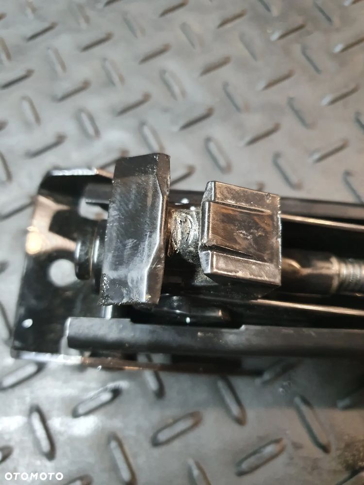 LEWAREK - PODNOŚNIK OPEL CORSA D 13331922 ORYGINAŁ - 2