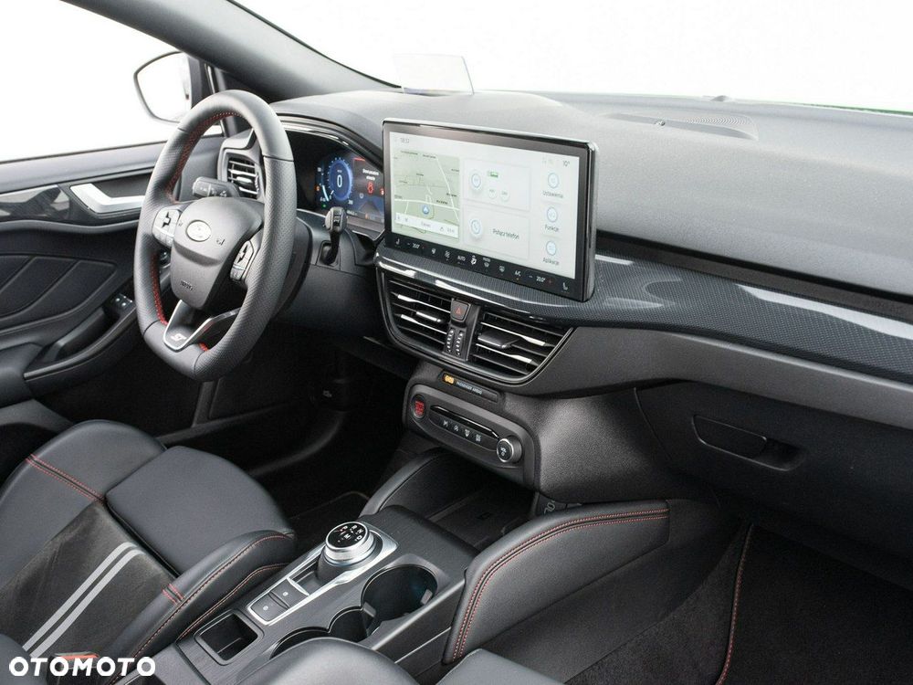Ford Focus 2.3 EcoBoost ST X - 32