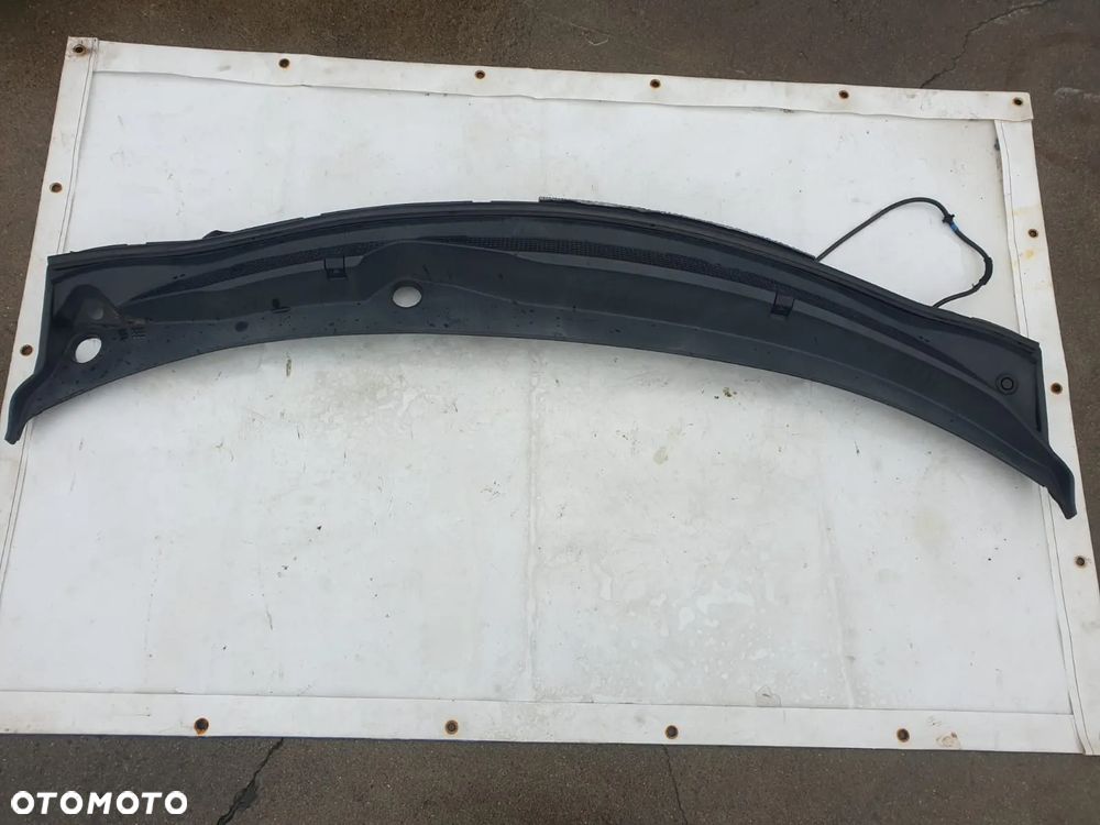 Podszybie Plastikowe Nissan Qashqai II J11 Demontaż stan bdb 5501U100 - 2