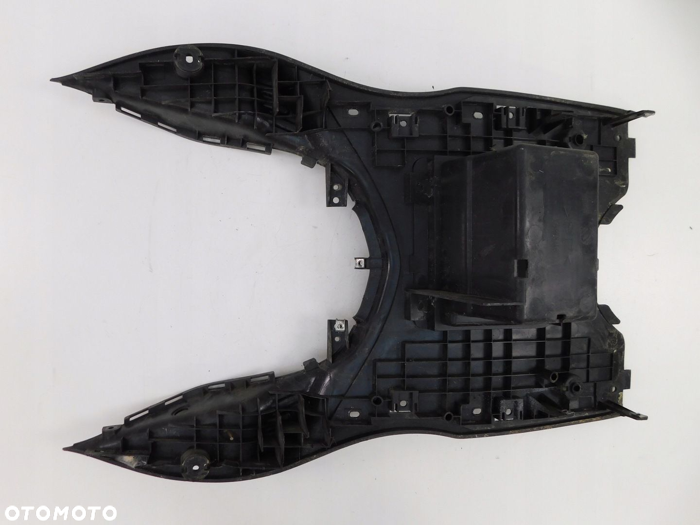 YAMAHA VITY 125 PODŁOGA PODEST M1 - 6