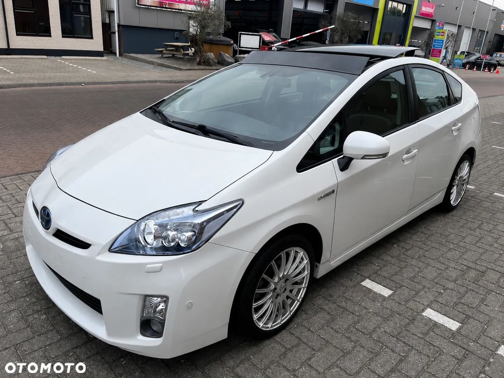 Toyota Prius - 1