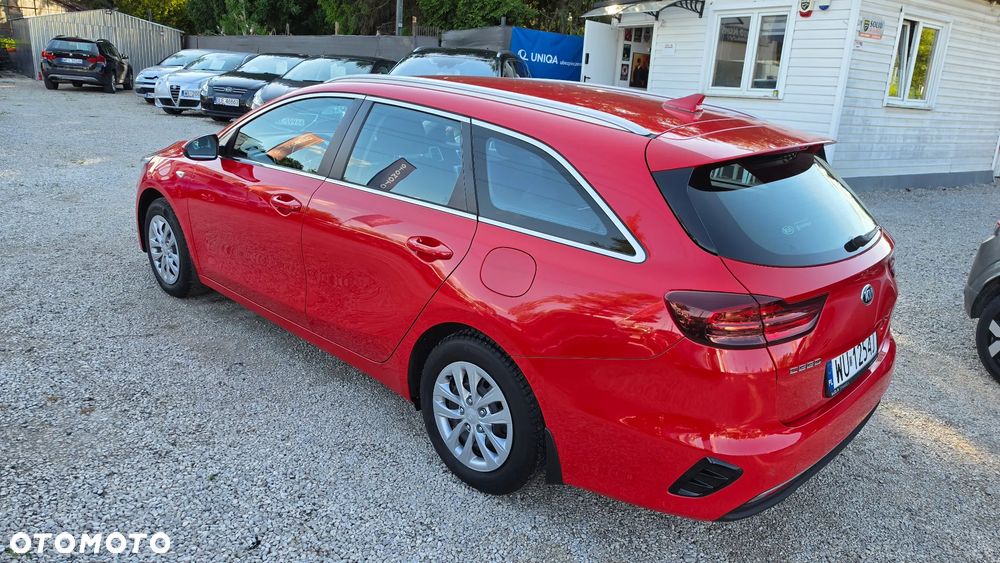 Kia Ceed 1.4 T-GDI L Business Line DCT - 29