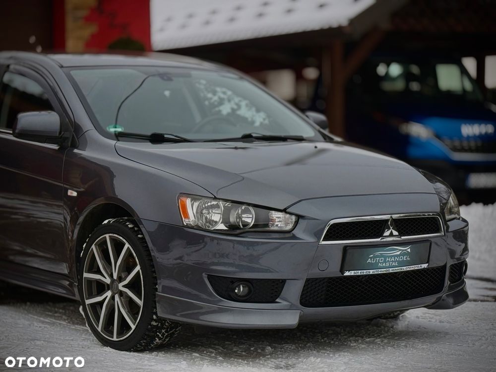 Mitsubishi Lancer - 2