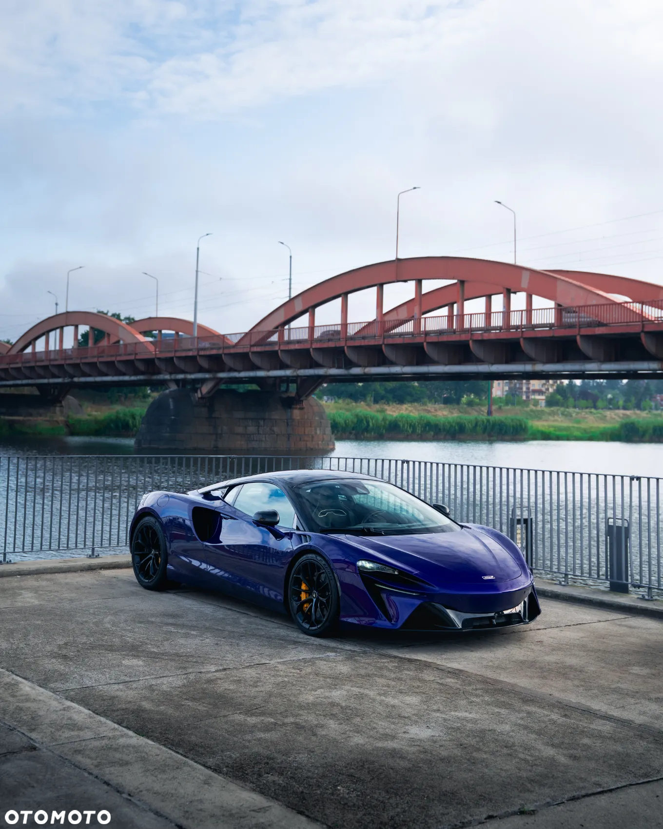 McLaren Artura - 7