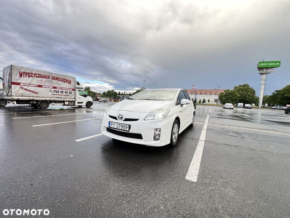 Toyota Prius - 8
