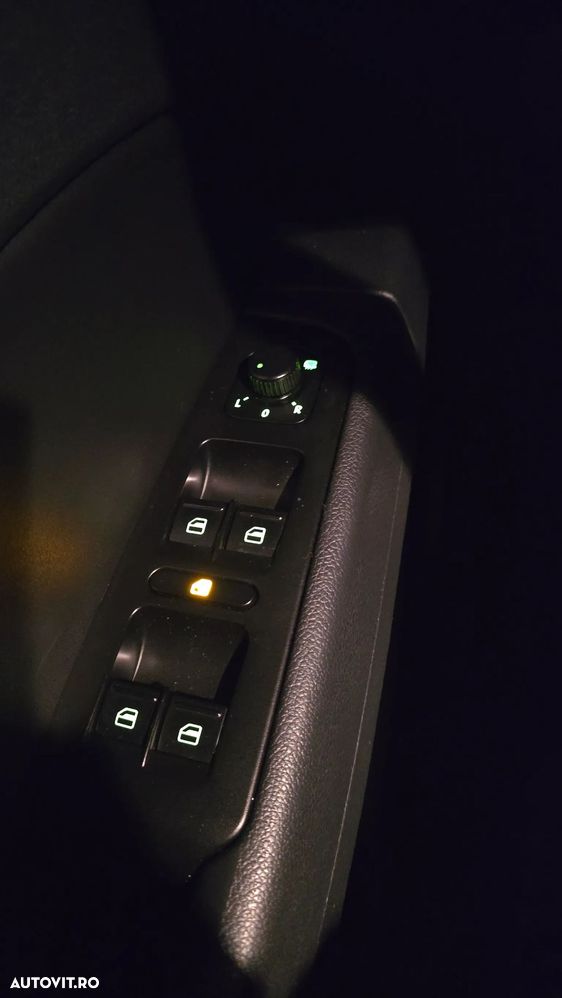 Skoda Superb 2.0 TDI Elegance DSG - 13