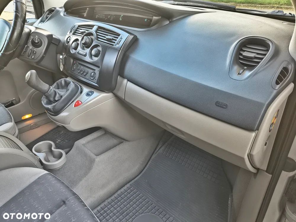 Renault Scenic 1.6 16V Confort Authentique - 18