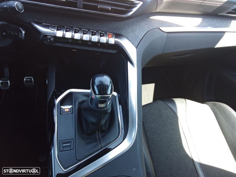 Peugeot 3008 1.2 PureTech GT Line - 22