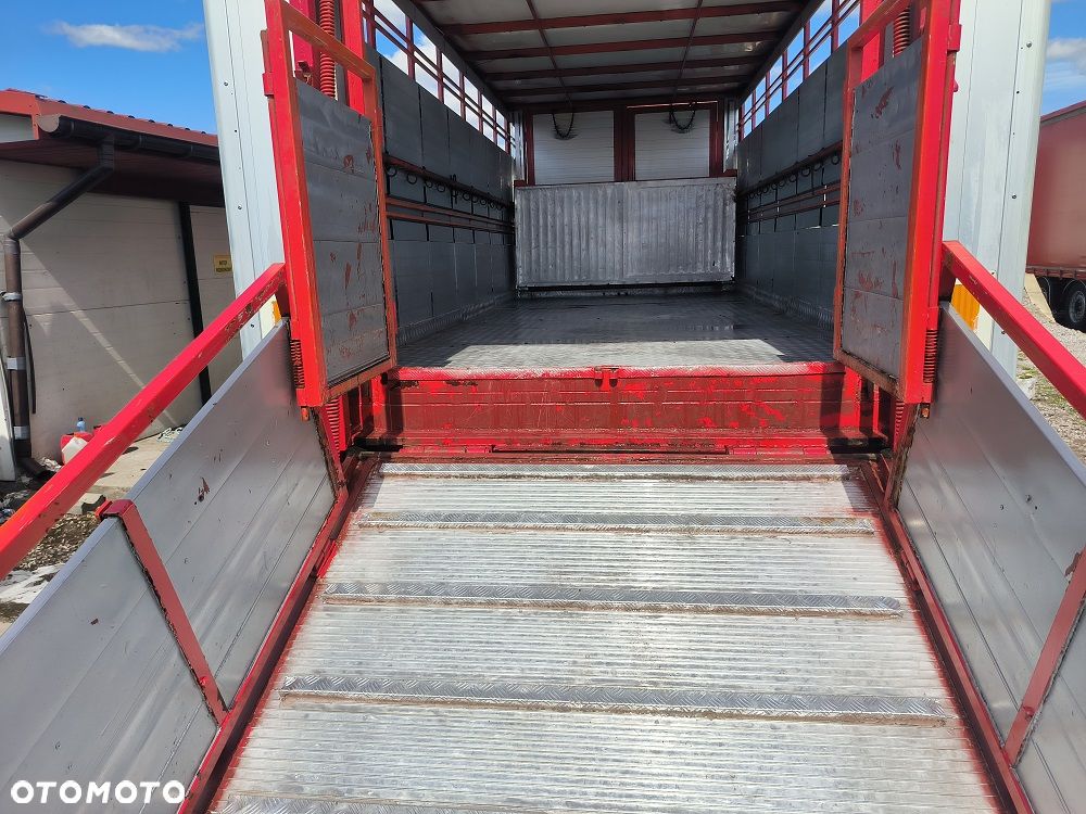 Zaslaw Do przewozu Zwierząt - 12