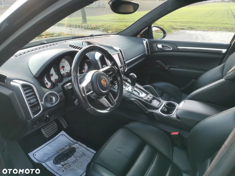 Porsche Cayenne S Diesel - 10