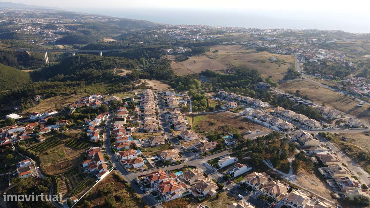 Lote de terreno para moradia geminada junto à Ericeira - Grande imagem: 5/10