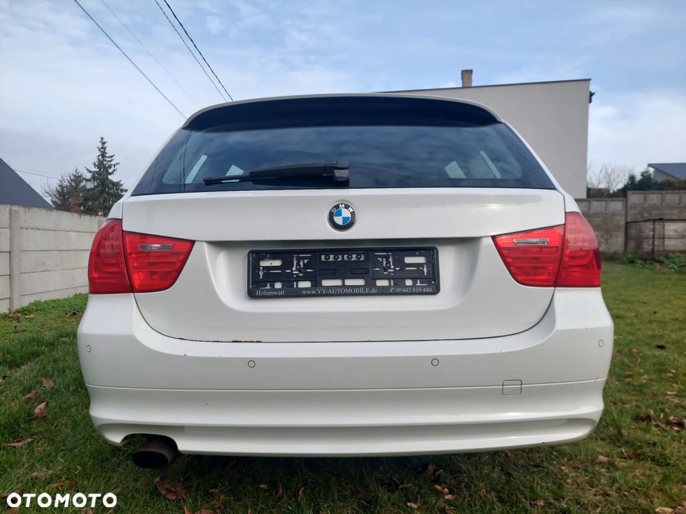 BMW Seria 3 318i Edition Lifestyle - 9