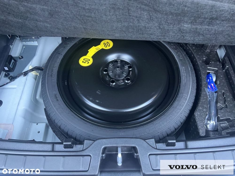 Volvo XC 40 - 38